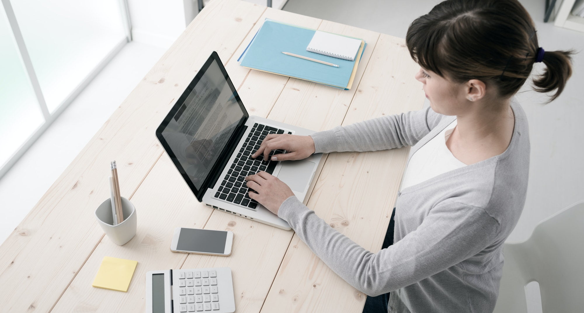 Businesswoman working with a laptop