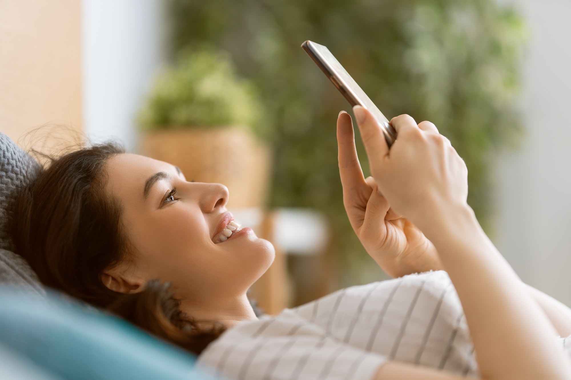 woman is chatting on a phone