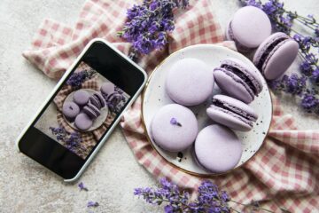 French macarons with lavender flavor